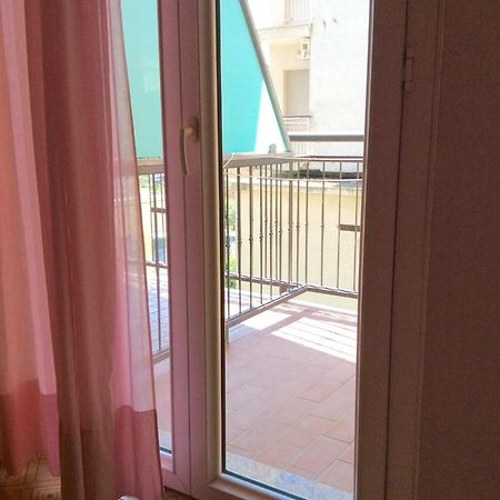Hotel Settebello B&B Чезенатіко Номер фото